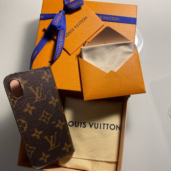 Louis Vuitton Monogram Canvas iPhone X Folio Case - Picture 6 of 9